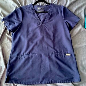 Figs - Casma Scrub top in Navy Size Medium